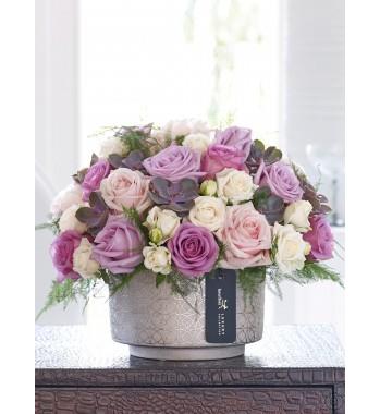 Luxury Lilac Rose Arrangement